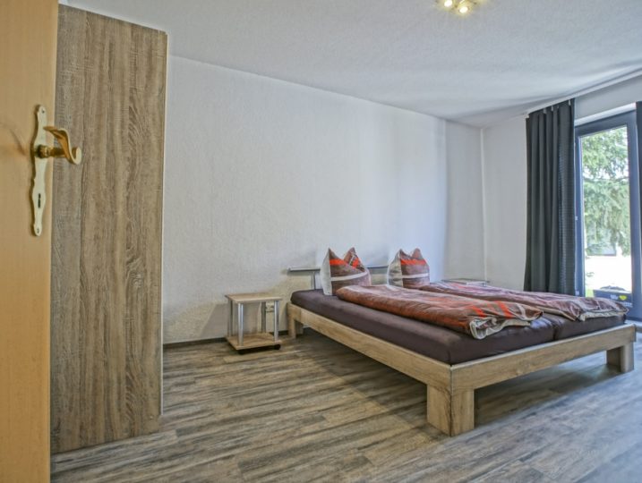Ferienwohnung Herrenhaus EG Mönkebude Schlafzimmer 1